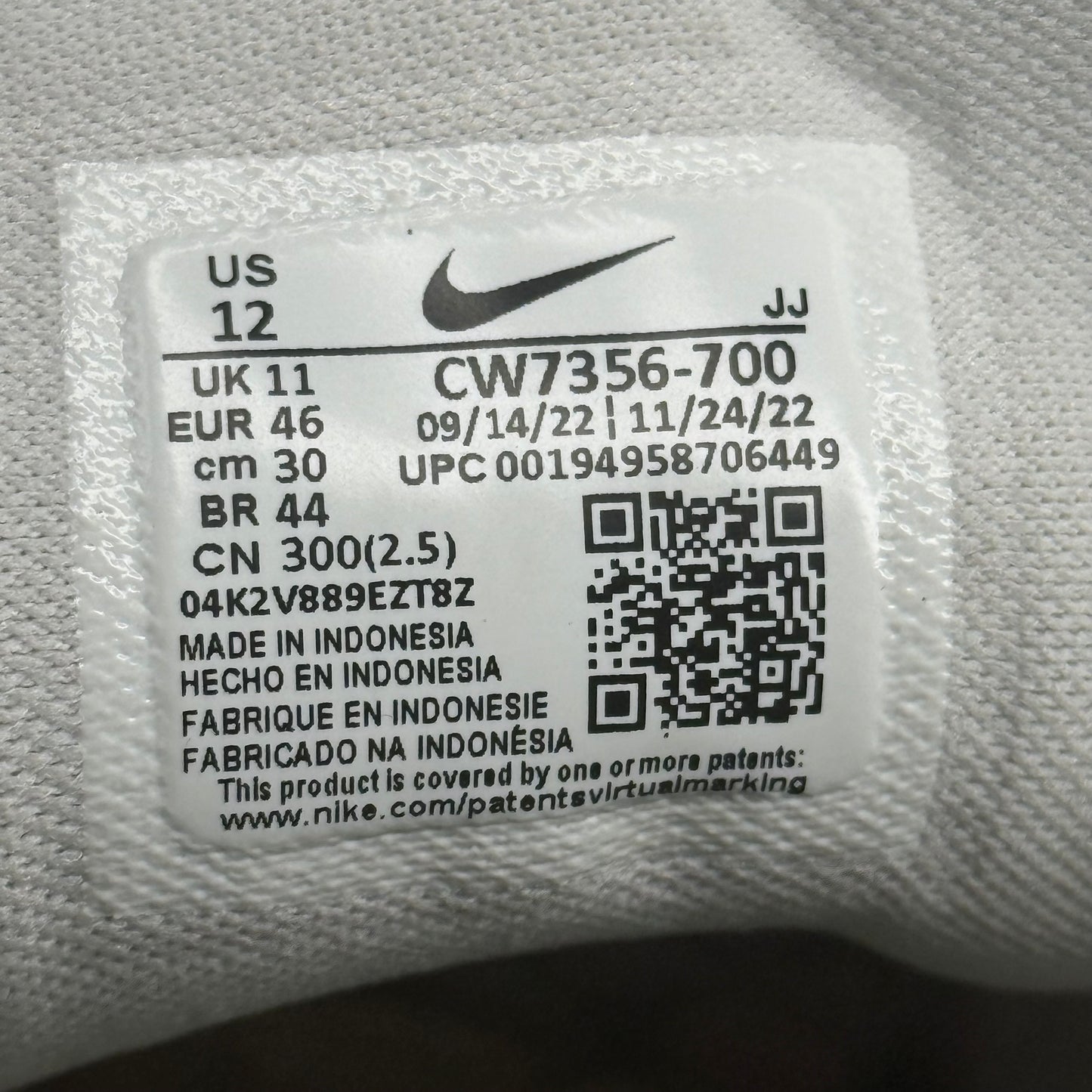 Nike Air Zoom Pegasus 38 Barely Volt *pre-owned* SIZE 12