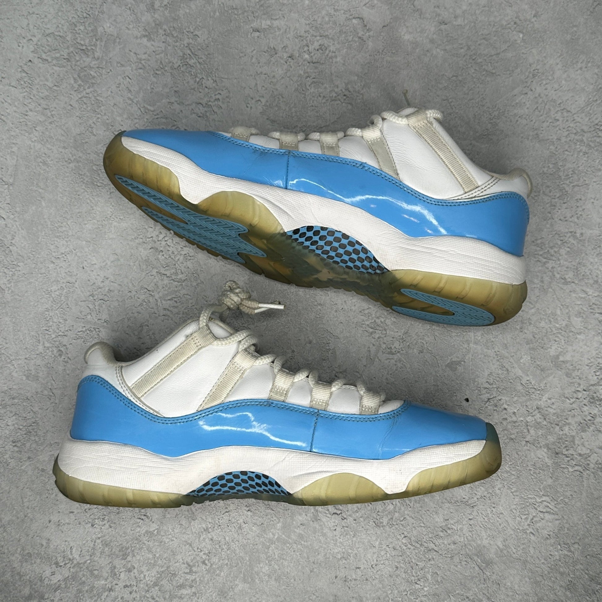 Jordan 11 Retro Low University Blue (2017) NO INSOLES *pre - owned* SIZE 10 - Kicks Collective PA - Jordan - 528895 - 106 - Men's Shoes - 10M/11.5W - Pre - Owned
