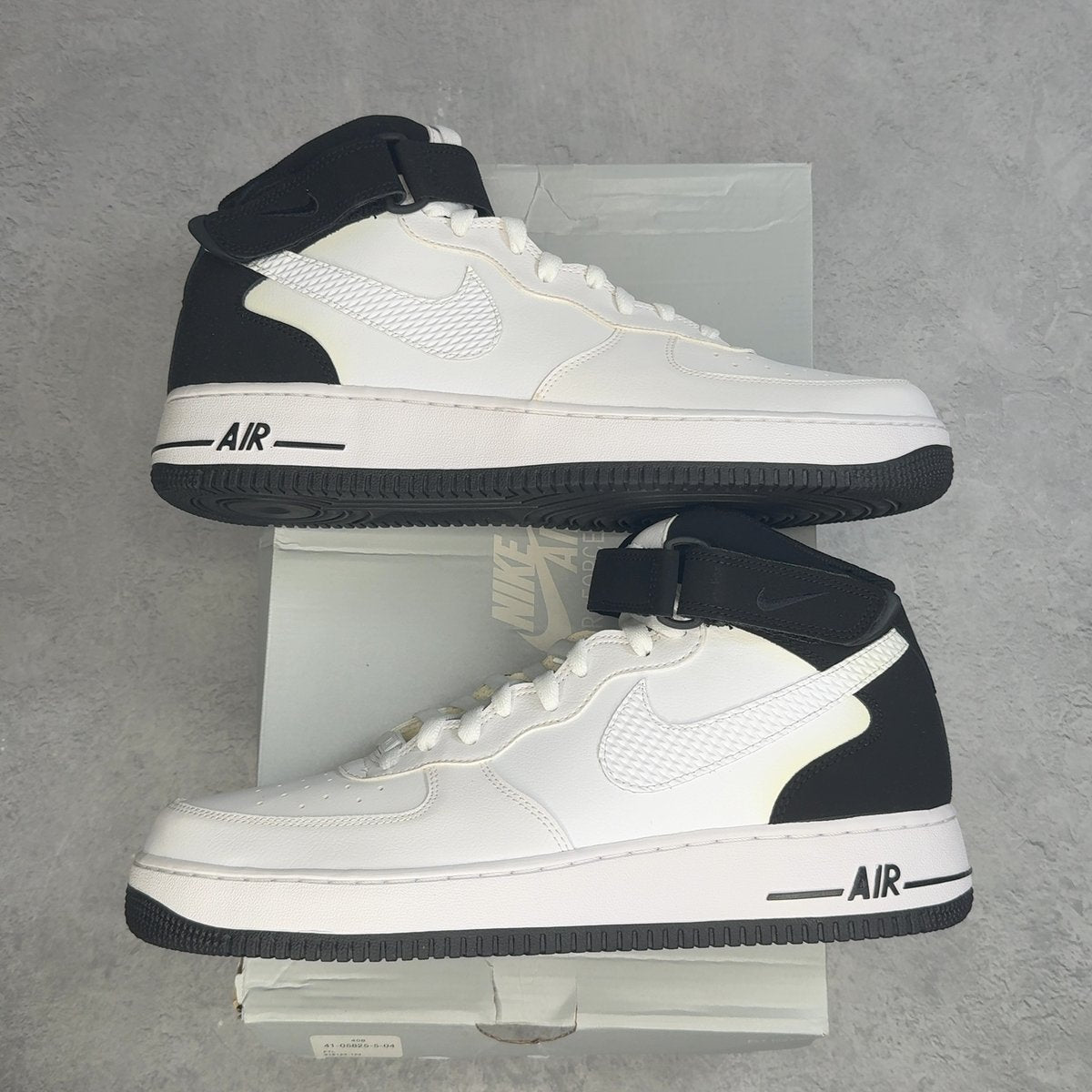 Nike Air Force 1 Mid '07 Black & White 2014 New 13 (New) - Kicks Collective PA - Nike - 315123-126-13-N-1 - Pre-Owned Sneakers - 13