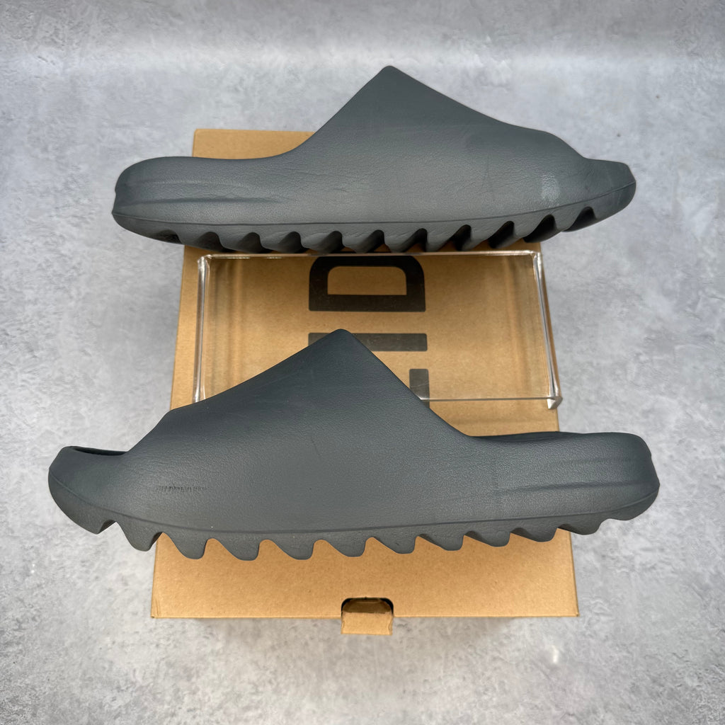 adidas Yeezy Slide Slate Grey *pre-owned* SIZE 12