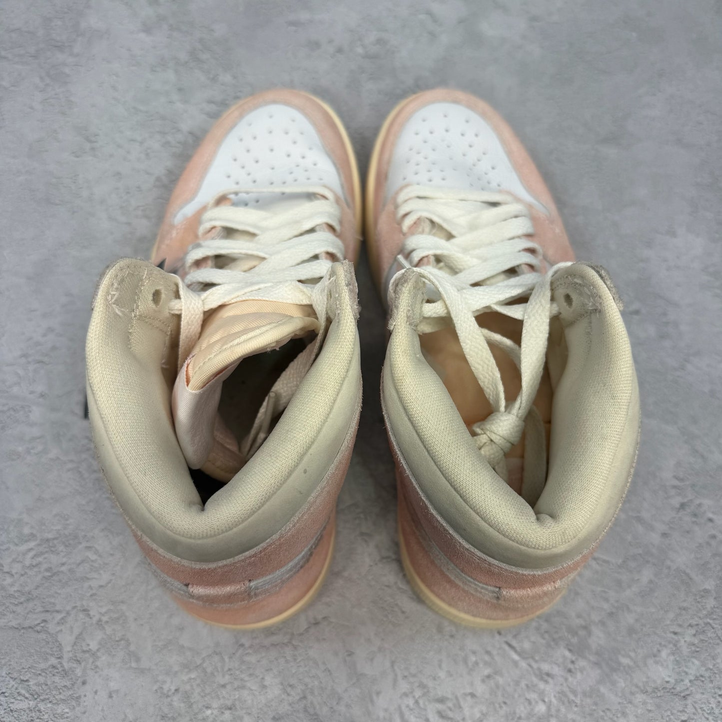 Jordan 1 Retro High OG Washed Pink (Women's) *pre - owned* SIZE 7W - Kicks Collective PA - Jordan - FD2596 - 600 - Women's Shoes - 5.5M/7W - Pre - Owned