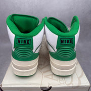 Jordan 2 Retro Lucky Green *pre-owned* SIZE 8