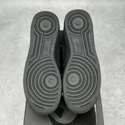 Nike Air Force 1 Low Supreme Black *pre-owned* SIZE 6