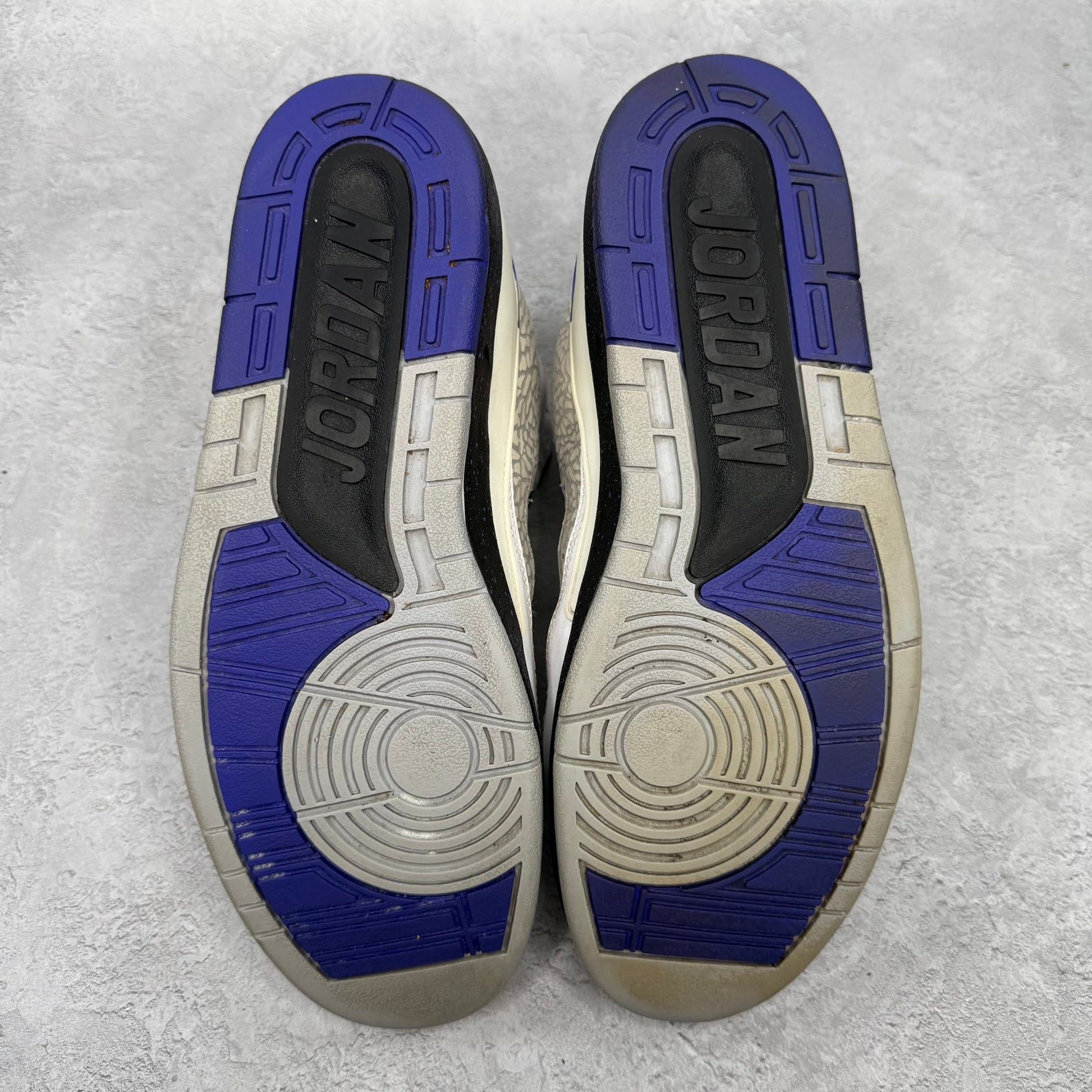 Jordan 2 Retro Dark Concord *pre - owned* SIZE 11 - Kicks Collective PA - Jordan - 385475 - 153 - Men's Shoes - 11M/12.5W - Pre - Owned