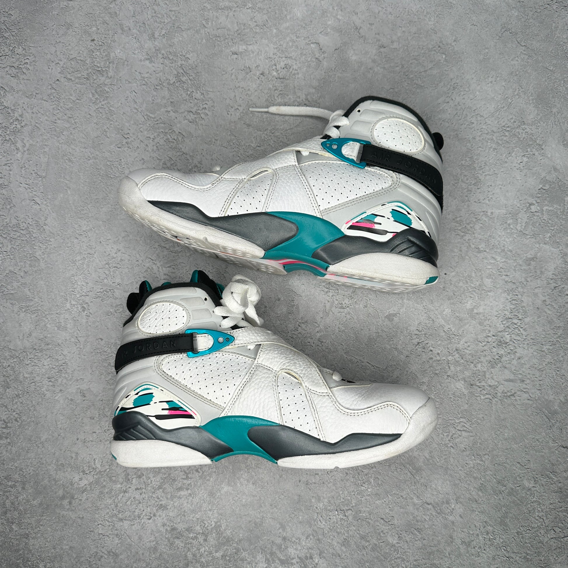 Jordan 8 Retro South Beach *pre-owned* SIZE 8