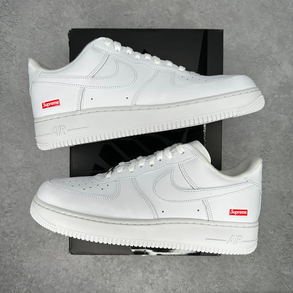 Nike Air Force 1 Low Supreme White
