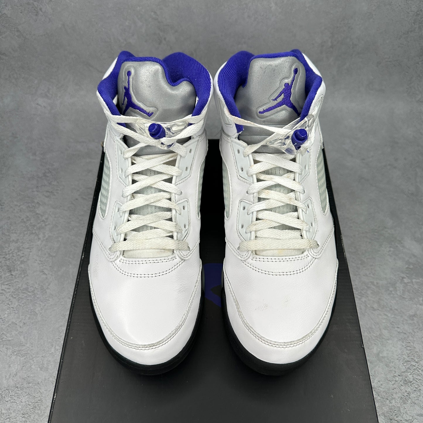 Jordan 5 Retro Dark Concord *pre-owned* SIZE 10.5