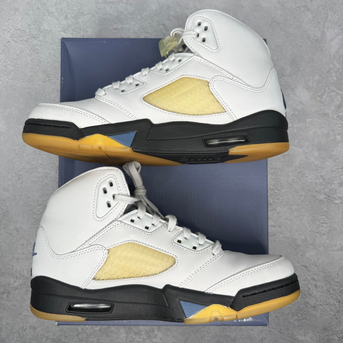 Jordan 5 Retro A Ma Maniére Dawn (Women's) *pre - owned* SIZE 10W - Kicks Collective PA - Jordan - FZ5758 - 004 - Women's Shoes - 8.5M/10W - Pre - Owned