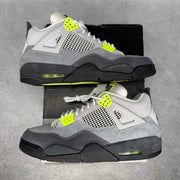 Jordan 4 Retro SE 95 Neon *pre-owned* SIZE 13