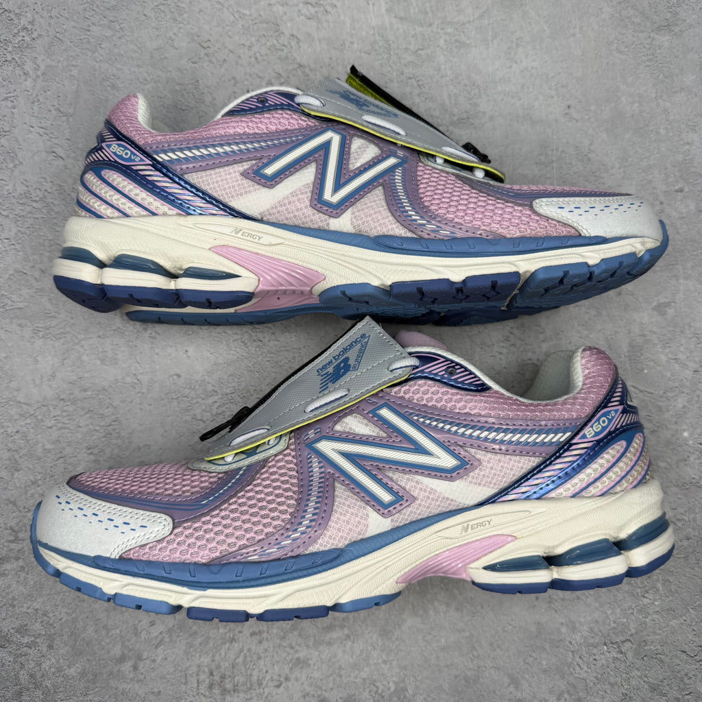 New Balance 860v2 Up There Blossom Pink  VNDS *pre-owned* SIZE 10.5