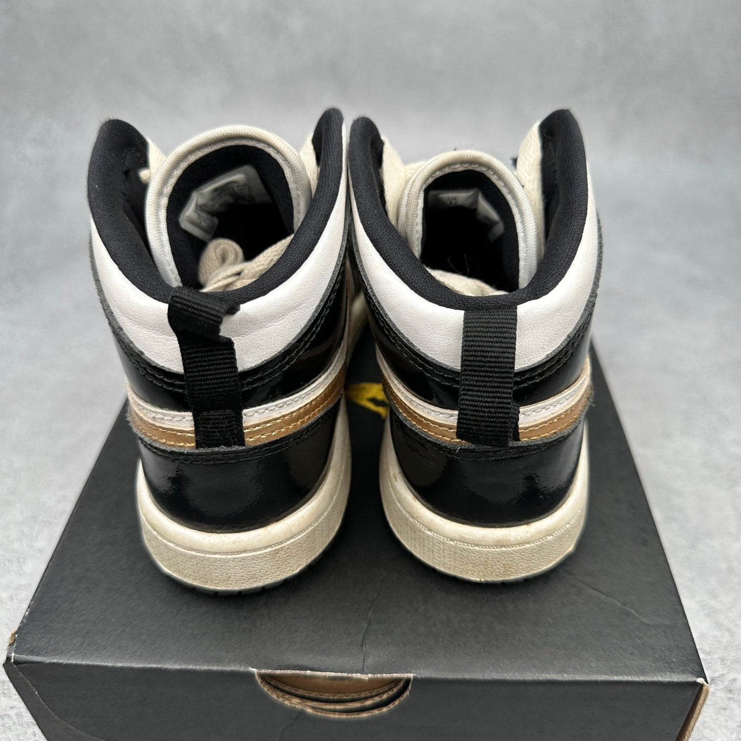 Jordan 1 Mid Patent Black White Gold (PS) *pre - owned* SIZE 1Y - Kicks Collective PA - Jordan - BQ6932 - 007 - Toddler's - 1Y - Pre - Owned