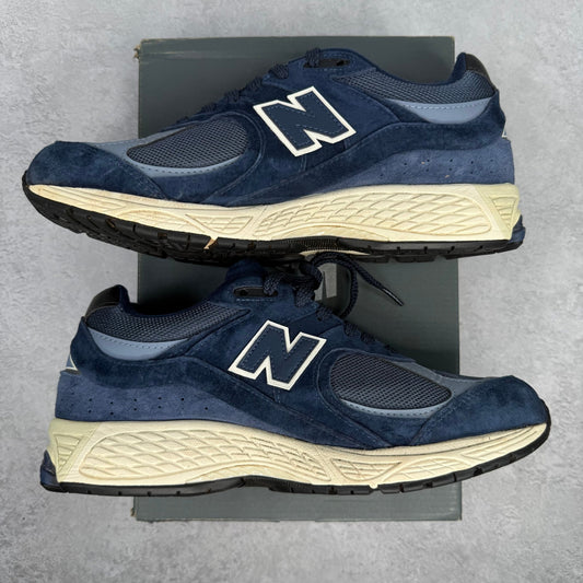 New Balance 2002R Gore - Tex Navy Arctic Grey *pre - owned* SIZE 10 - Kicks Collective PA - New Balance - M2002RXF - Men's Shoes - 10M/11.5W - Pre - Owned