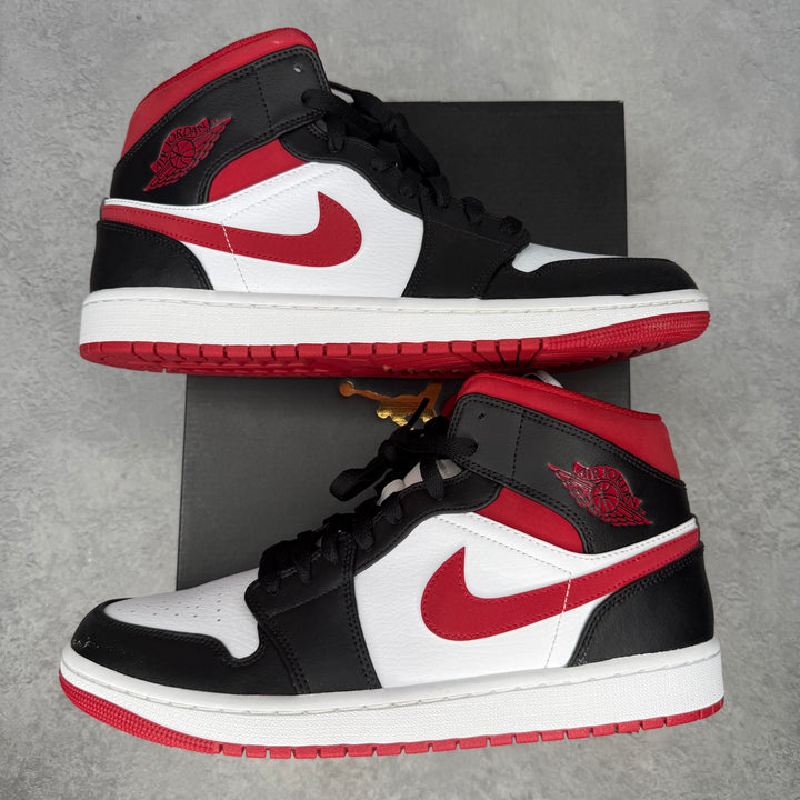 Jordan 1 Mid Gym Red Black White pre-owned size 10.5