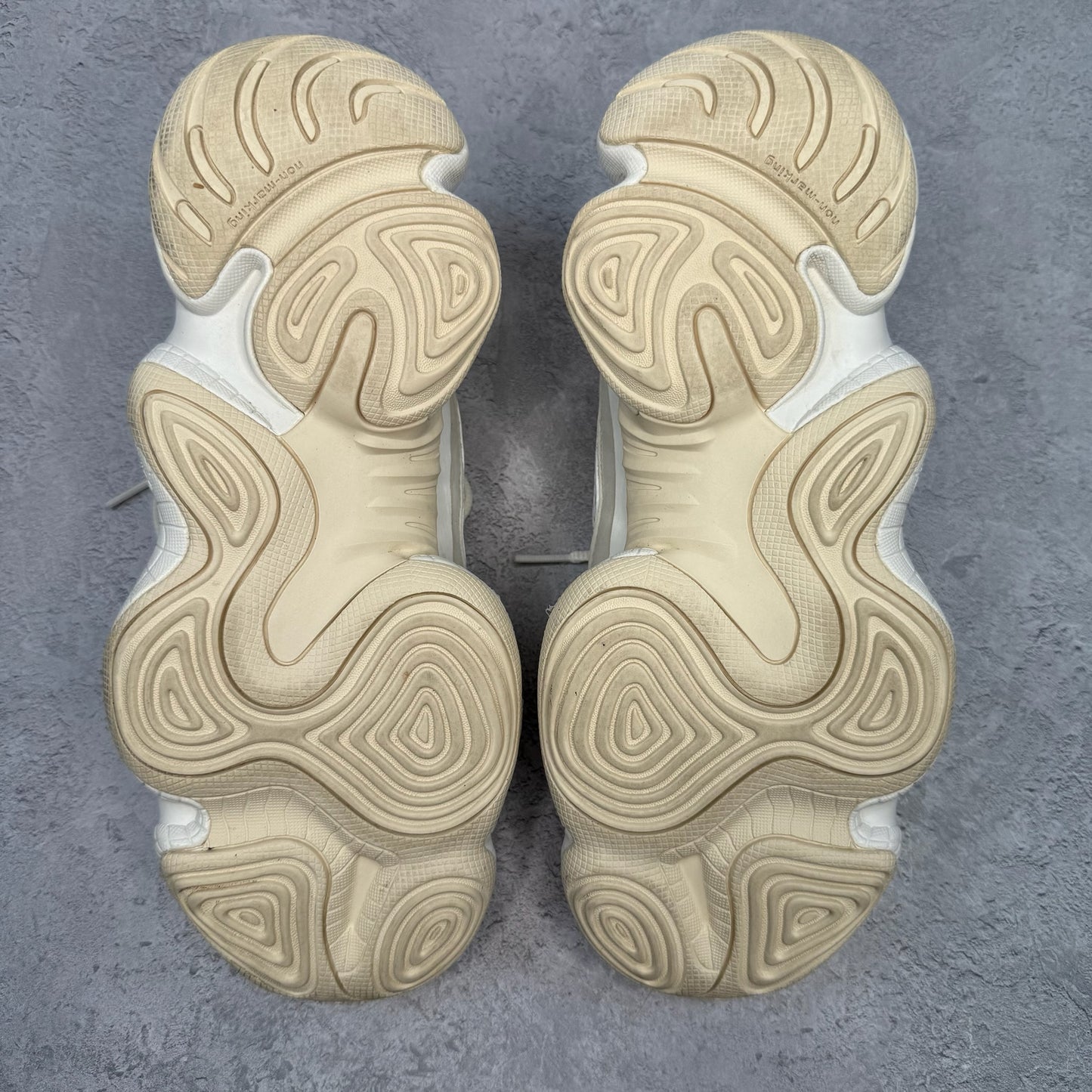 adidas Yeezy 500 Bone White (2023) *pre-owned*