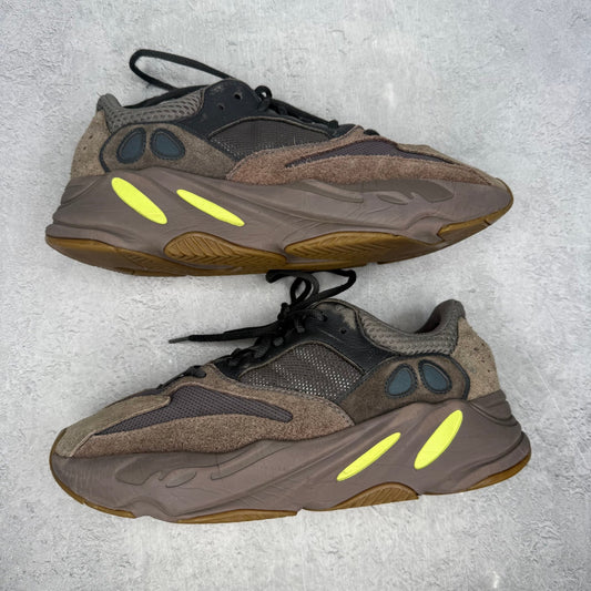 adidas Yeezy Boost 700 Mauve *pre - owned* SIZE 9 - Kicks Collective PA - adidas - EE9614 - Men's Shoes - 9M/10.5W - Pre - Owned - No Box