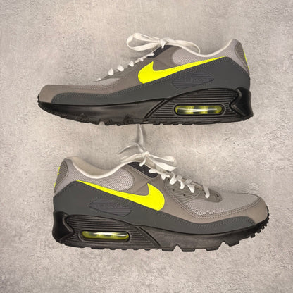 Nike Air Max 90 Neon *pre-owned* SIZE 12