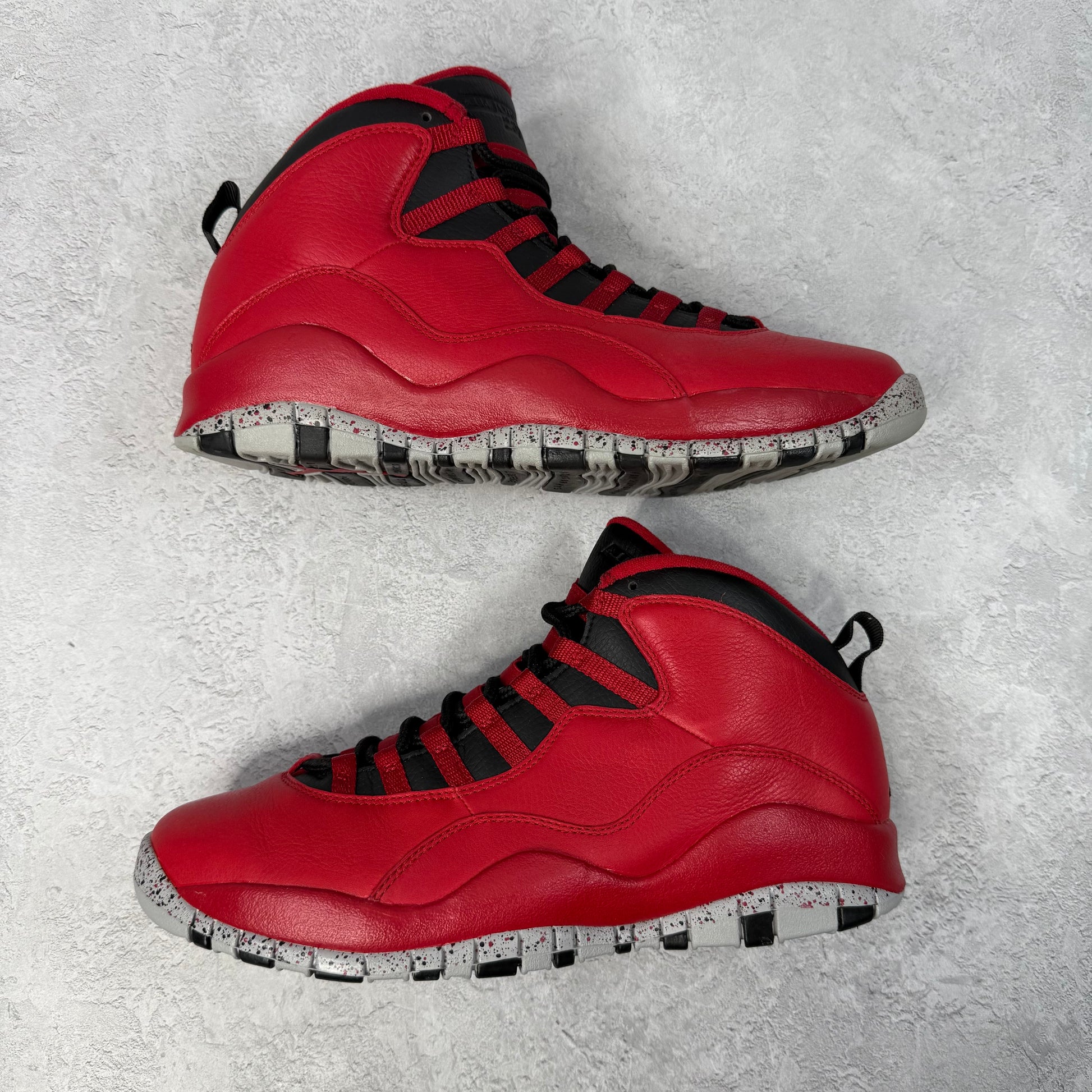 Jordan 10 Retro Bulls Over Broadway VNDS *pre-owned* SIZE 10
