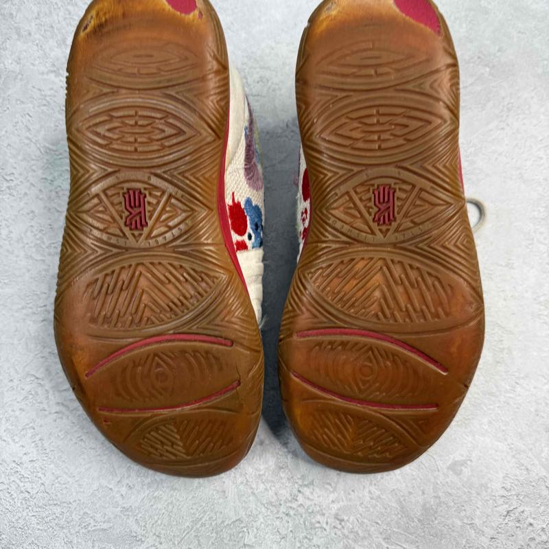 Nike Kyrie 5 Bandulu (PS) *pre - owned* SIZE 3Y - Kicks Collective PA - Nike - CQ9341 - 100 - Toddler's - 3Y - Pre - Owned - No Box
