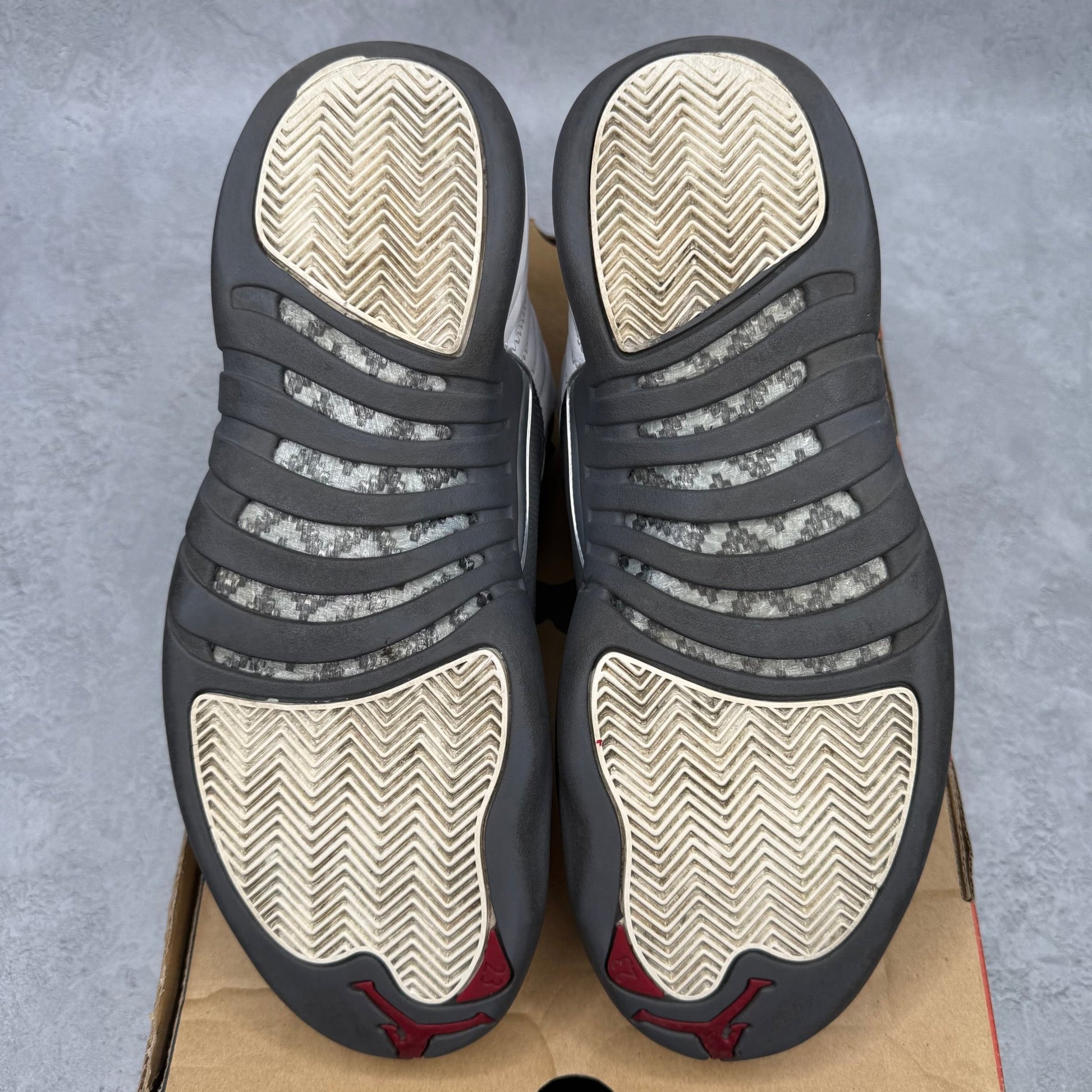 Jordan 12 Retro White Dark Grey *pre - owned* SIZE 11 - Kicks Collective PA - Jordan - 130690-160 - Men's Shoes - 11M/12.5W - Pre - Owned