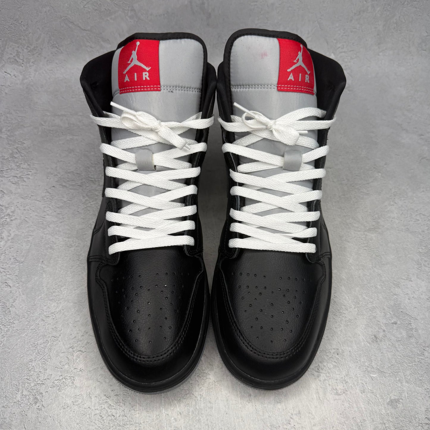 Jordan 1 Mid SE Black Metallic Reimagined *pre-owned* SIZE 13