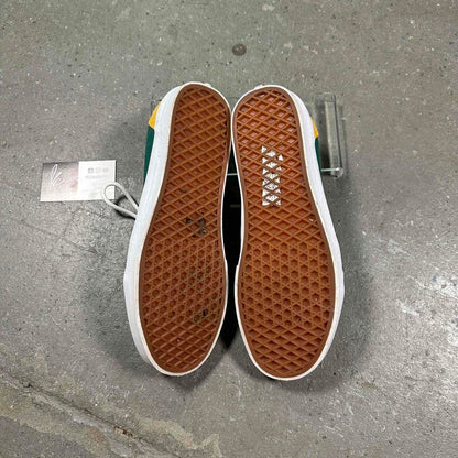 Vans Old Skool Yacht Club *pre-owned* SIZE 10.5