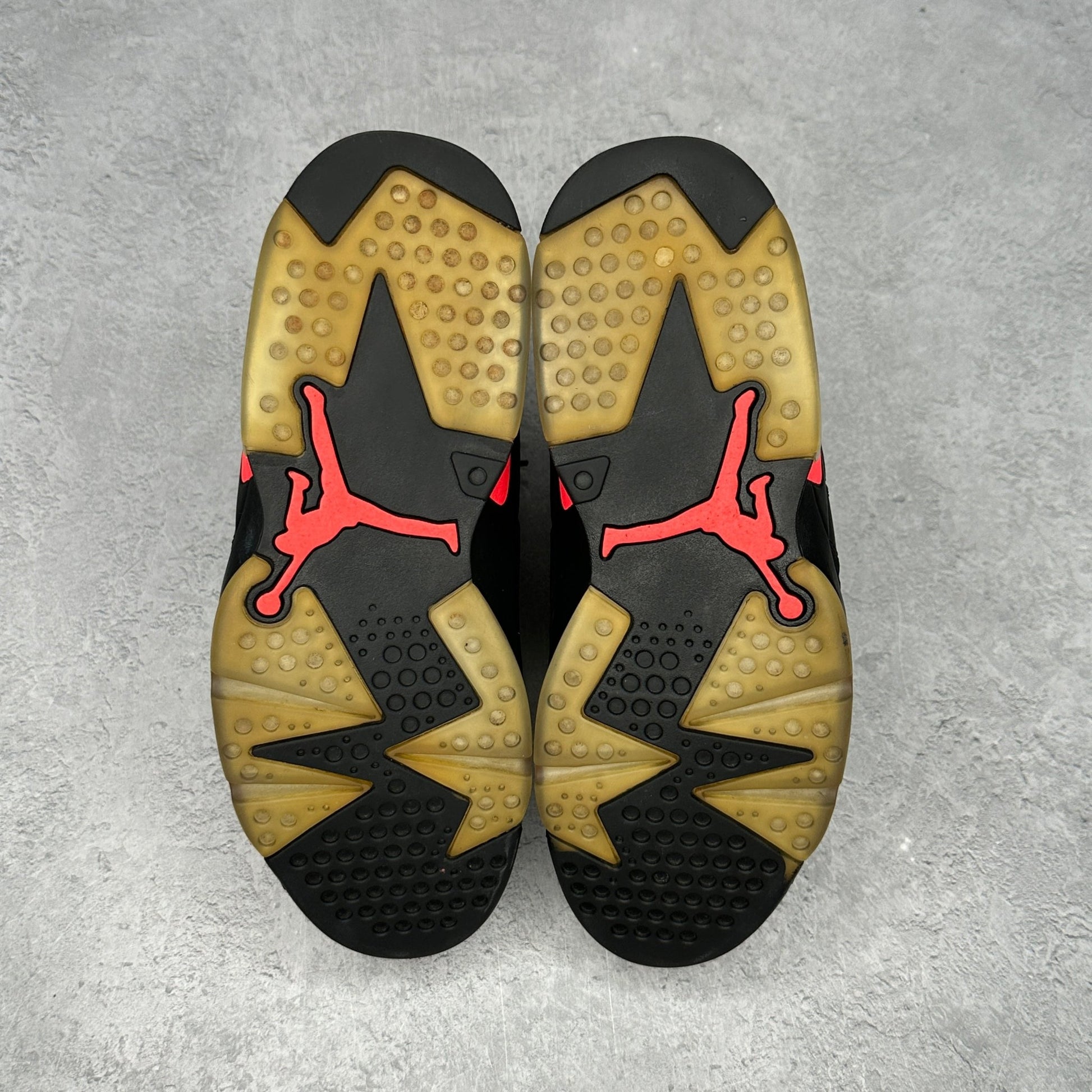 Jordan 6 Retro Infrared Black (2014) *pre - owned* SIZE 8 - Kicks Collective PA - Jordan - 384664-023 - Men's Shoes - 8M/9.5W - Pre - Owned - No Box