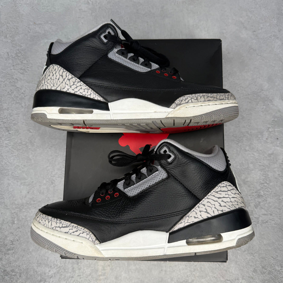 Jordan 3 Retro OG Black Cement (2024) pre-owned size 9