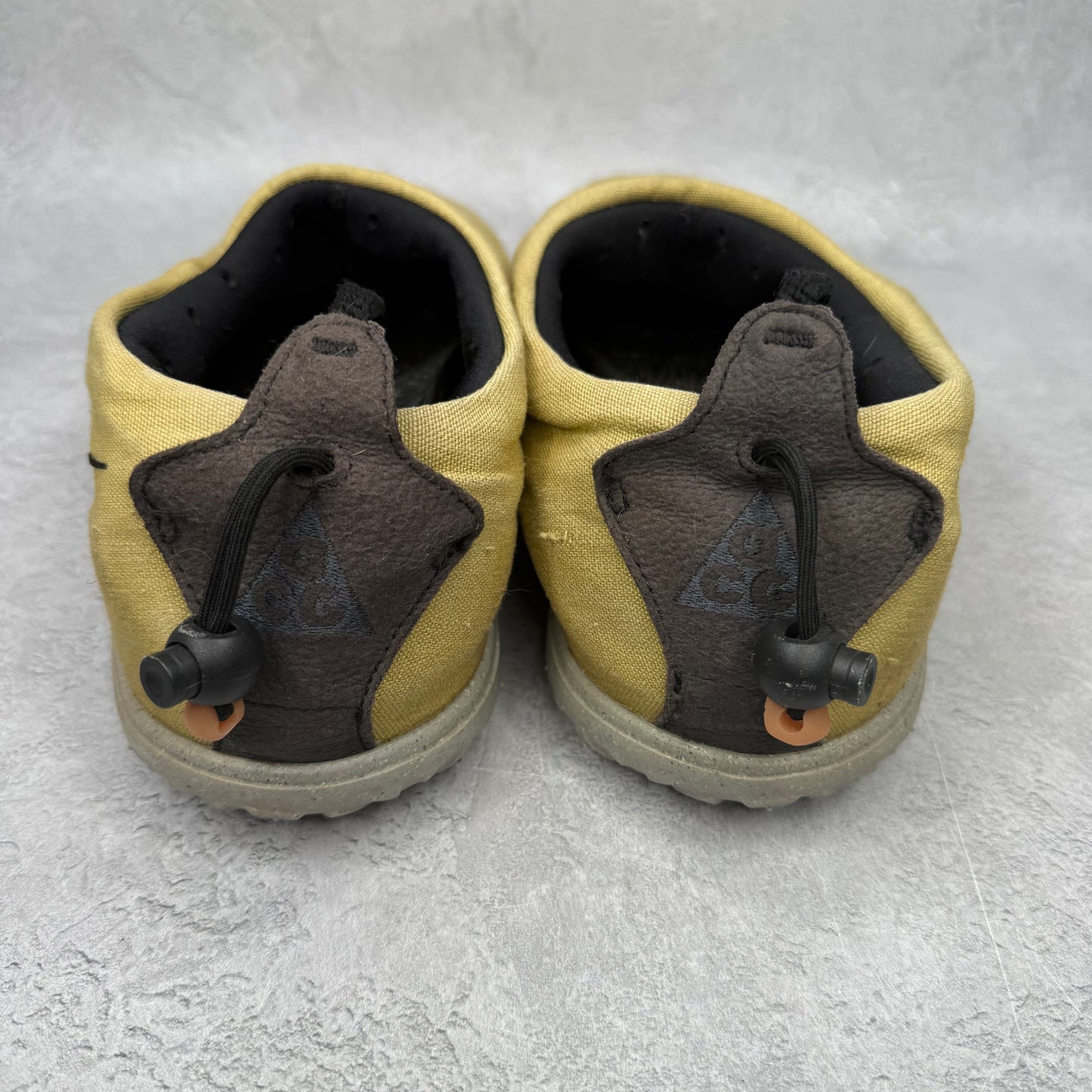 Nike ACG Moc Moss Anthracite *pre-owned* SIZE 12