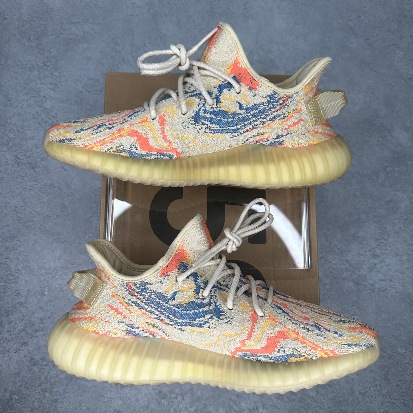 adidas Yeezy Boost 350 V2 MX Oat *pre-owned* SIZE 9