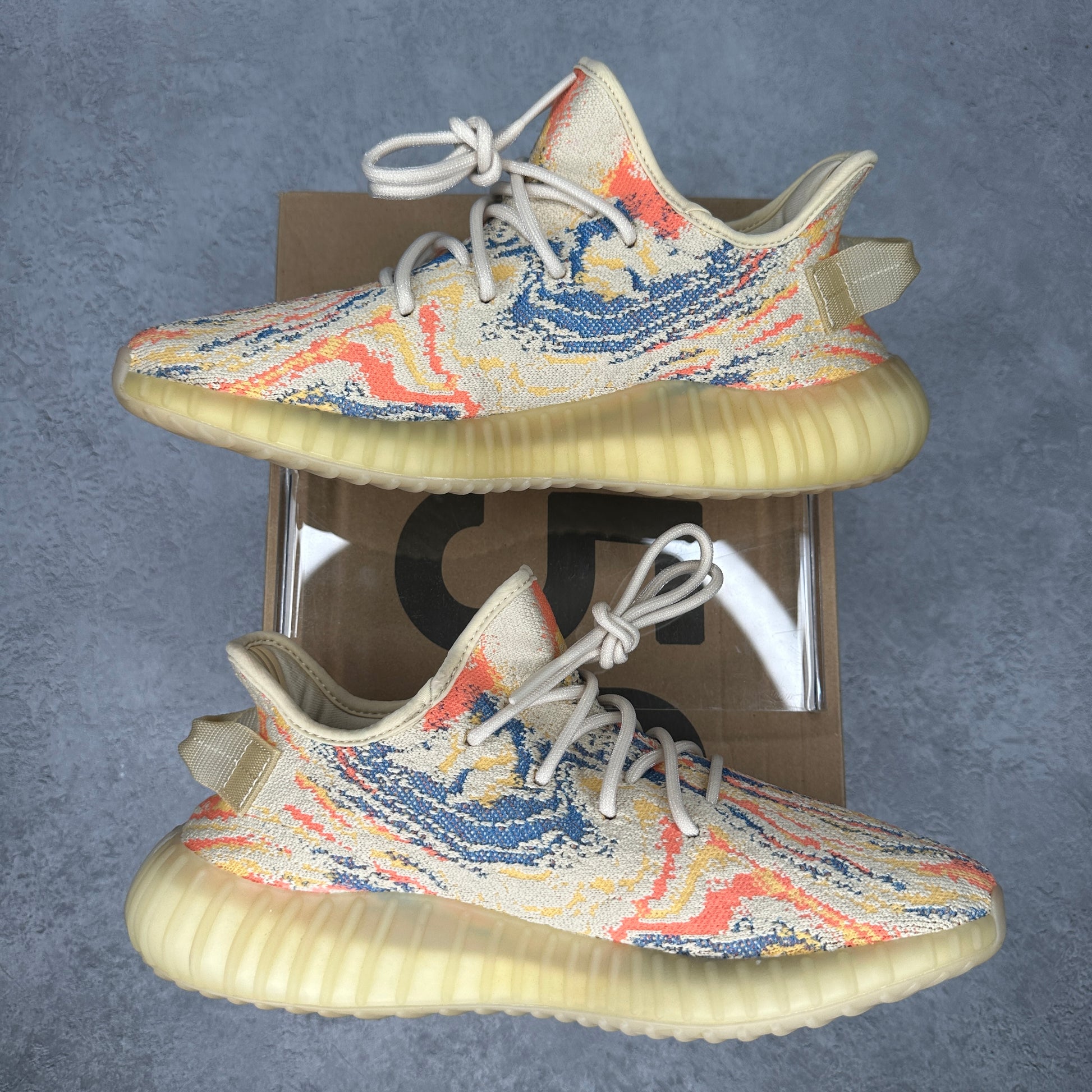 adidas Yeezy Boost 350 V2 MX Oat *pre-owned* SIZE 9