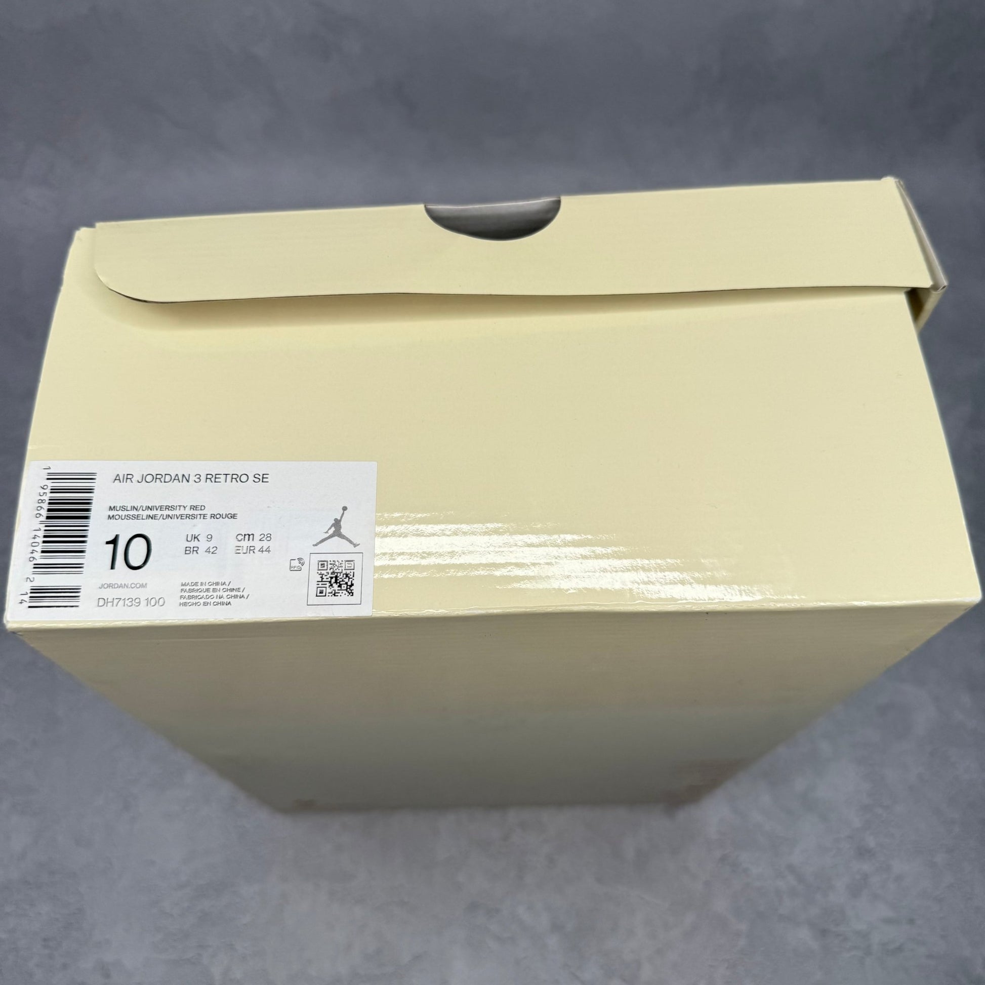 Jordan 3 Retro Muslin *pre - owned* SIZE 10 - Kicks Collective PA - Jordan - DH7139-100 - Men's Shoes - 10M/11.5W - Pre - Owned