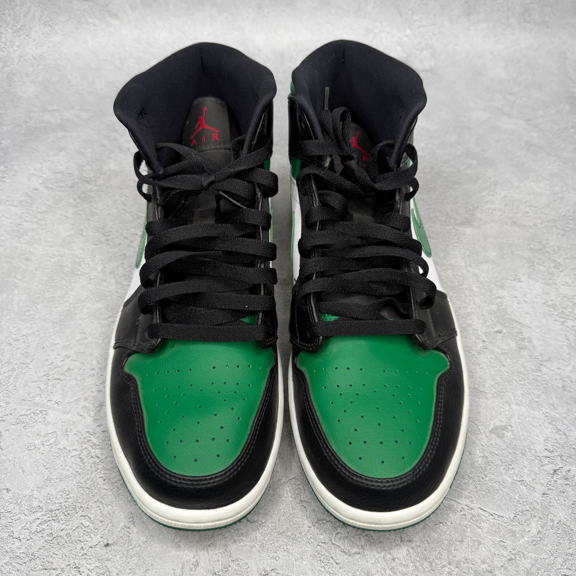 Jordan 1 Mid Green Toe *pre-owned* SIZE 10