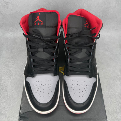 Jordan 1 Mid Bred Shadow *pre-owned* SIZE 13