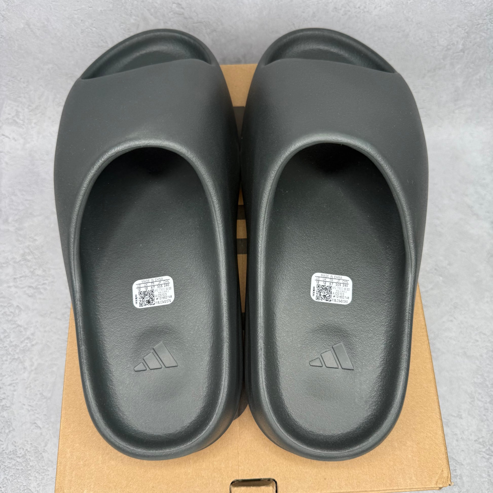 adidas Yeezy Slide Dark Onyx