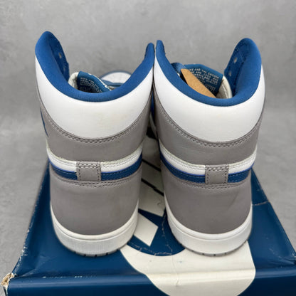 Jordan 1 Retro High OG True Blue *pre - owned* SIZE 12 - Kicks Collective PA - Jordan - DZ5485-410 - Men's Shoes - 12M/13.5W - Pre - Owned - Original Box (Damaged)