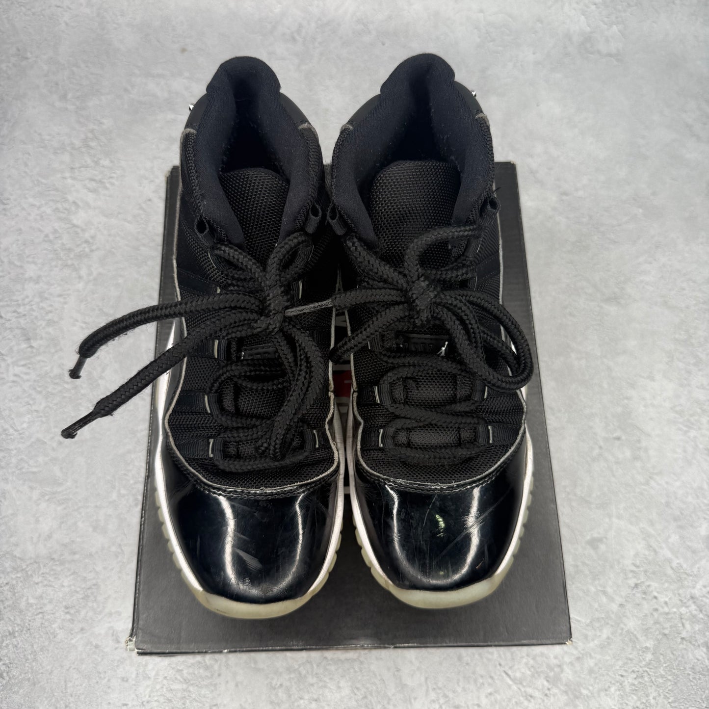 Jordan 11 Retro Jubilee (GS) *pre-owned* SIZE 5Y