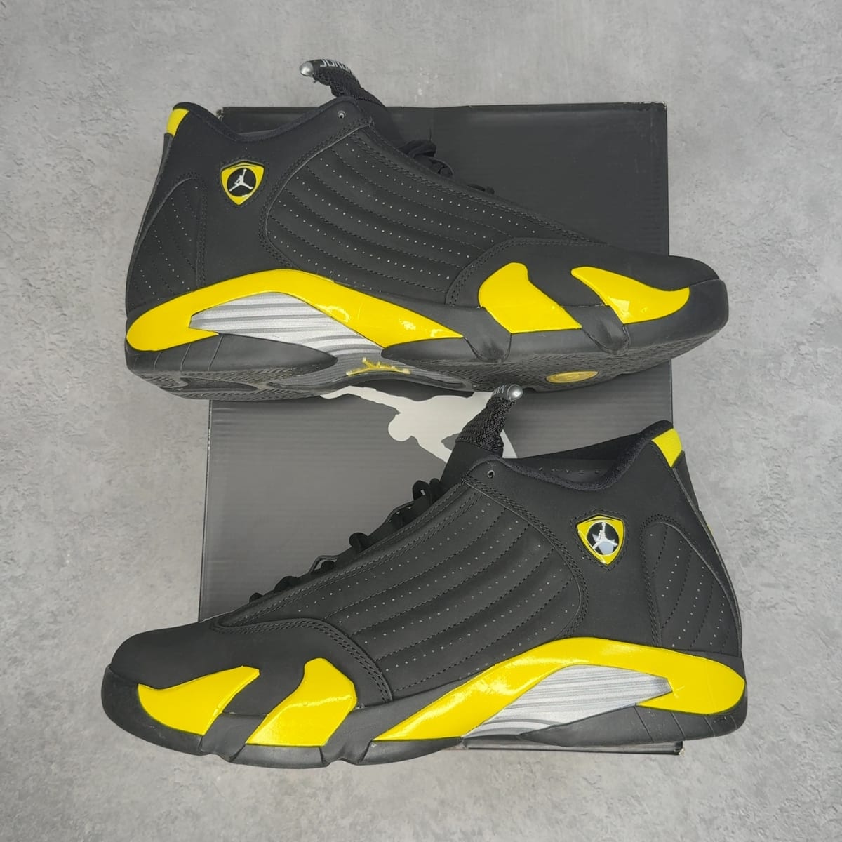 Jordan 14 Retro Thunder 13 (Pre-Owned) - front