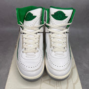 Jordan 2 Retro Lucky Green *pre-owned* SIZE 8