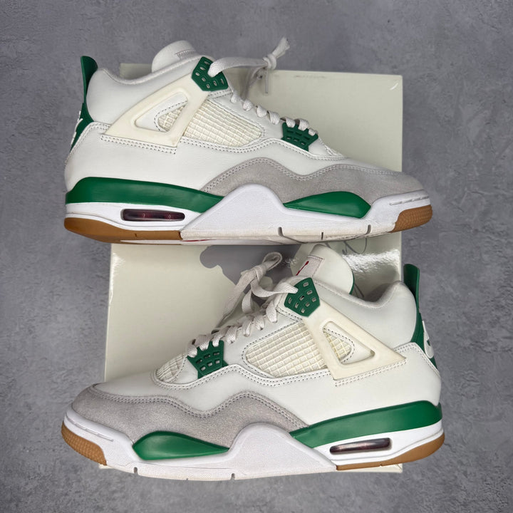 Jordan 4 Retro SB Pine Green *pre-owned* SIZE 9.5 - Kicks Collective PA - Jordan - DR5415-103 - Men's Shoes - 9.5M/11W - Pre-Owned