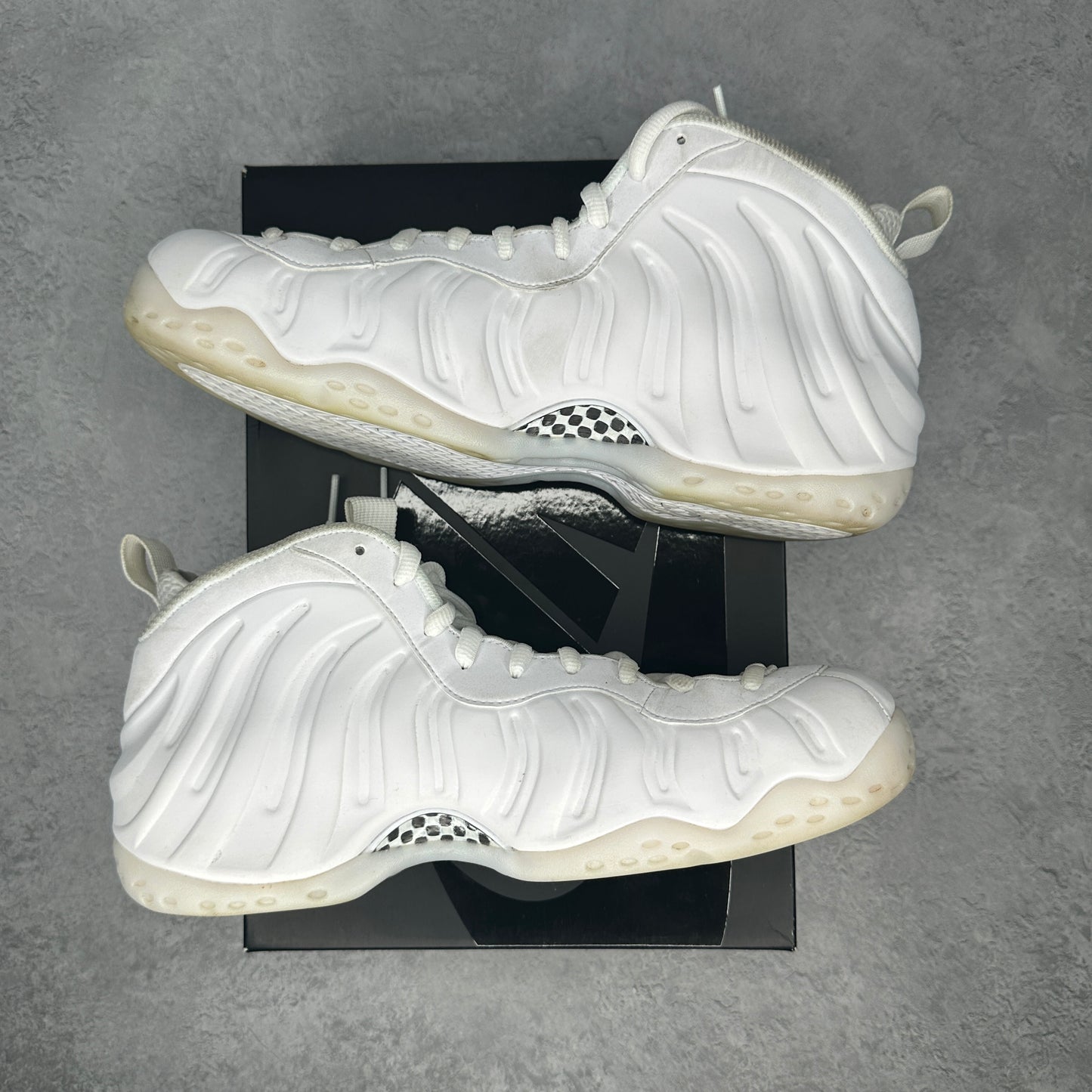 Nike Air Foamposite One Triple White *pre-owned* SIZE 10