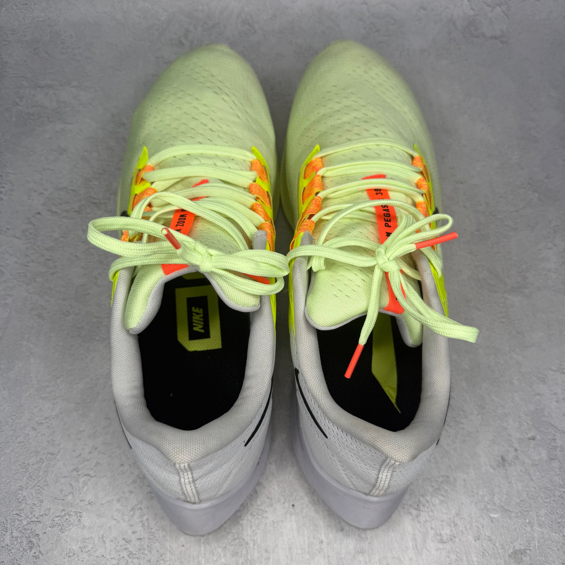 Nike Air Zoom Pegasus 38 Barely Volt *pre-owned* SIZE 12