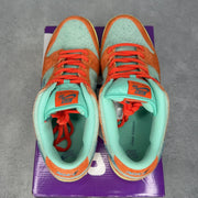 Nike SB Dunk Low Orange Emerald Rise - Image 5