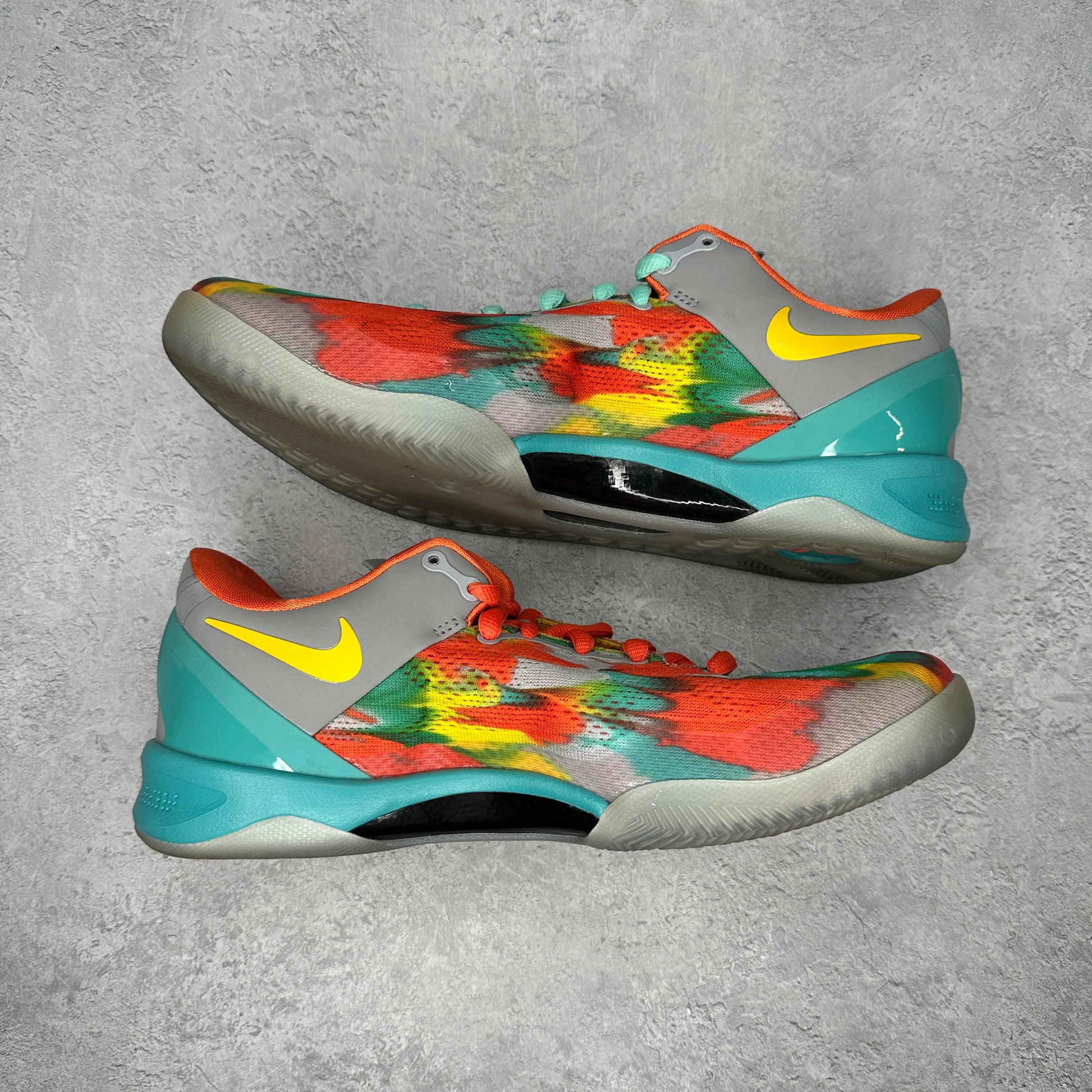 Nike Kobe 8 Protro Venice Beach (2024) *pre-owned* SIZE 11