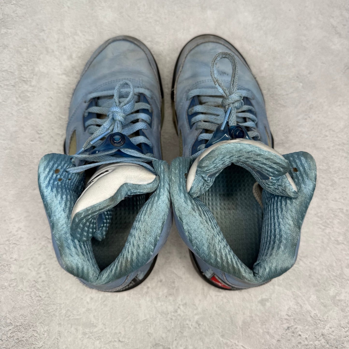 Jordan 5 Retro UNC University Blue *pre - owned* SIZE 8 - Kicks Collective PA - Jordan - DV1310-401 - Men's Shoes - 8M/9.5W - Pre - Owned