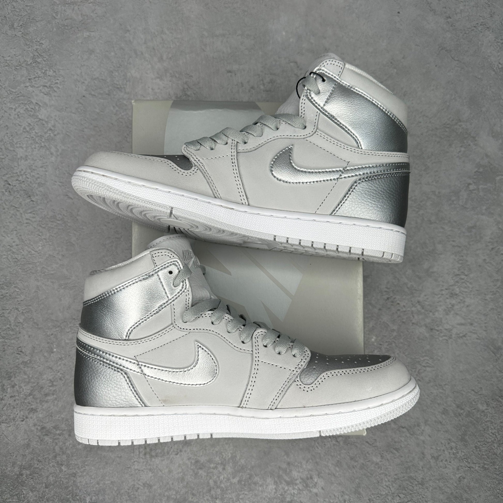 Jordan 1 Retro High CO.JP Neutral Grey (2020) *pre - owned* SIZE 9 - Kicks Collective PA - Jordan - DC1788-029 - Men's Shoes - 9M/10.5W - Pre - Owned