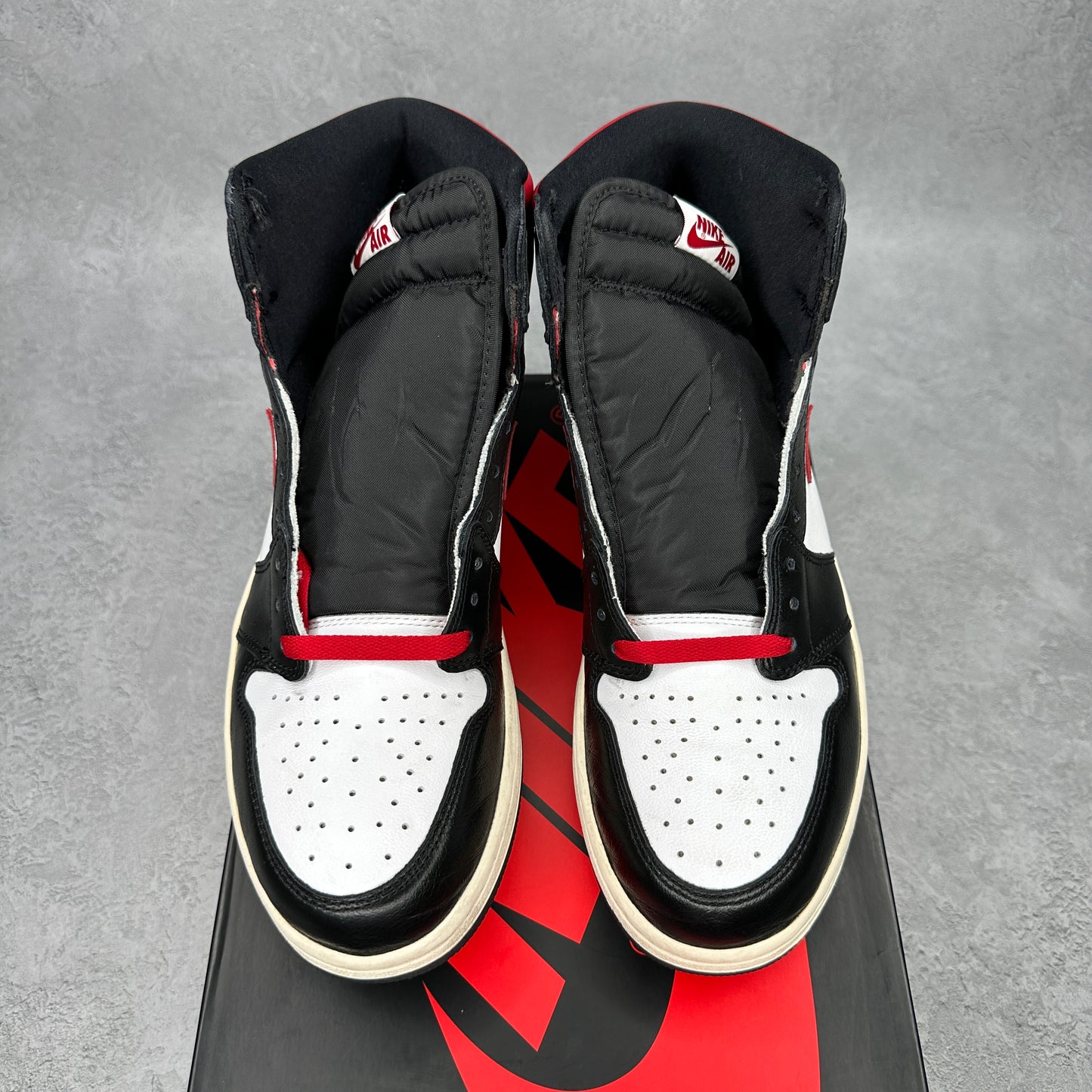 Jordan 1 Retro High Black Gym Red *pre-owned* SIZE 11.5