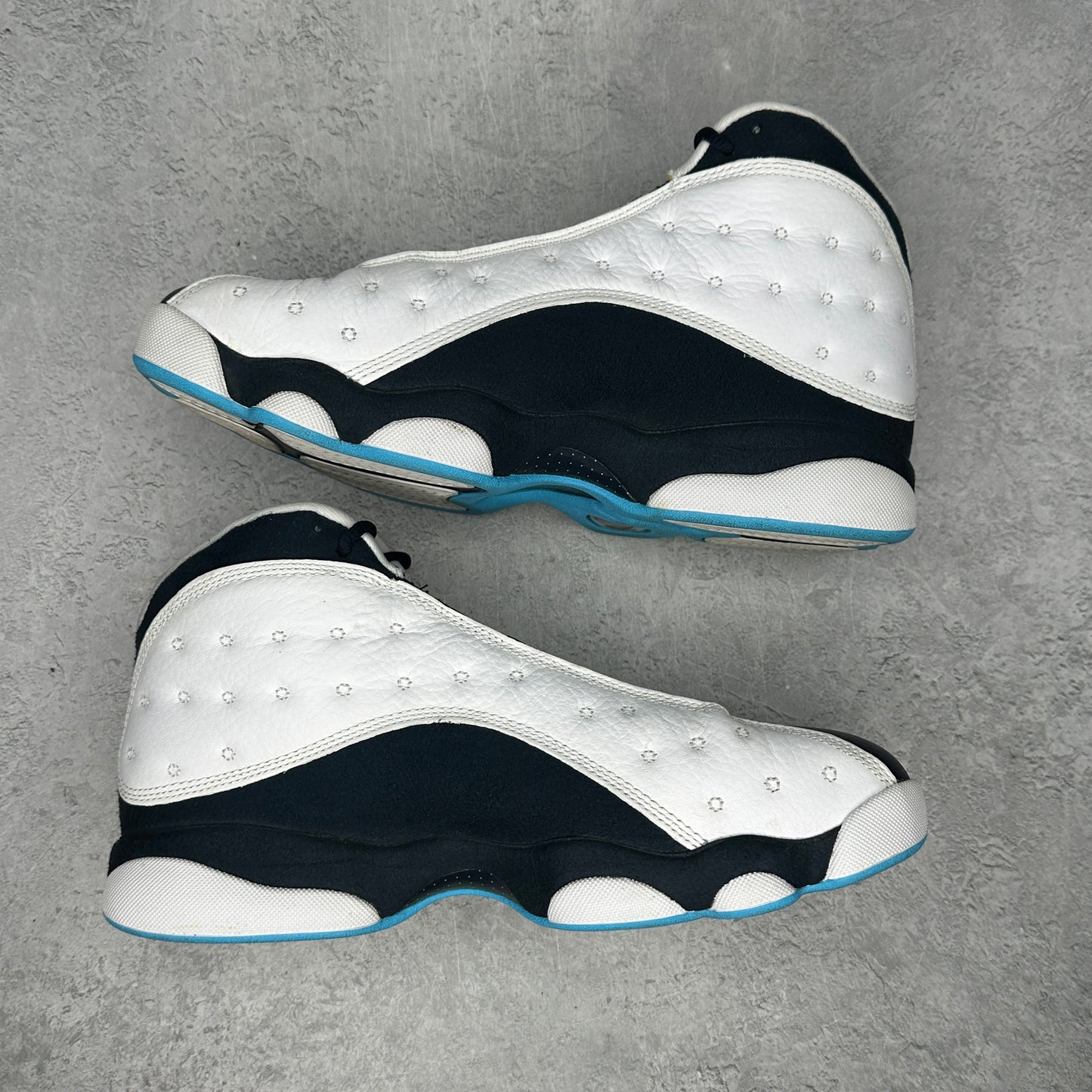 Jordan 13 Retro Obsidian Powder Blue White *pre-owned* SIZE 8.5