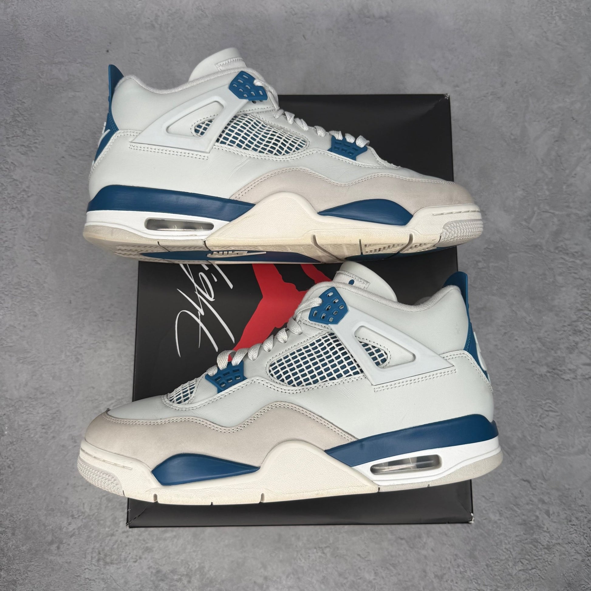 Jordan 4 Retro Military Blue (2024) *pre - owned* SIZE 11.5 - Kicks Collective PA - Jordan - FV5029-141 - Men's Shoes - 11.5M/13W - Pre - Owned