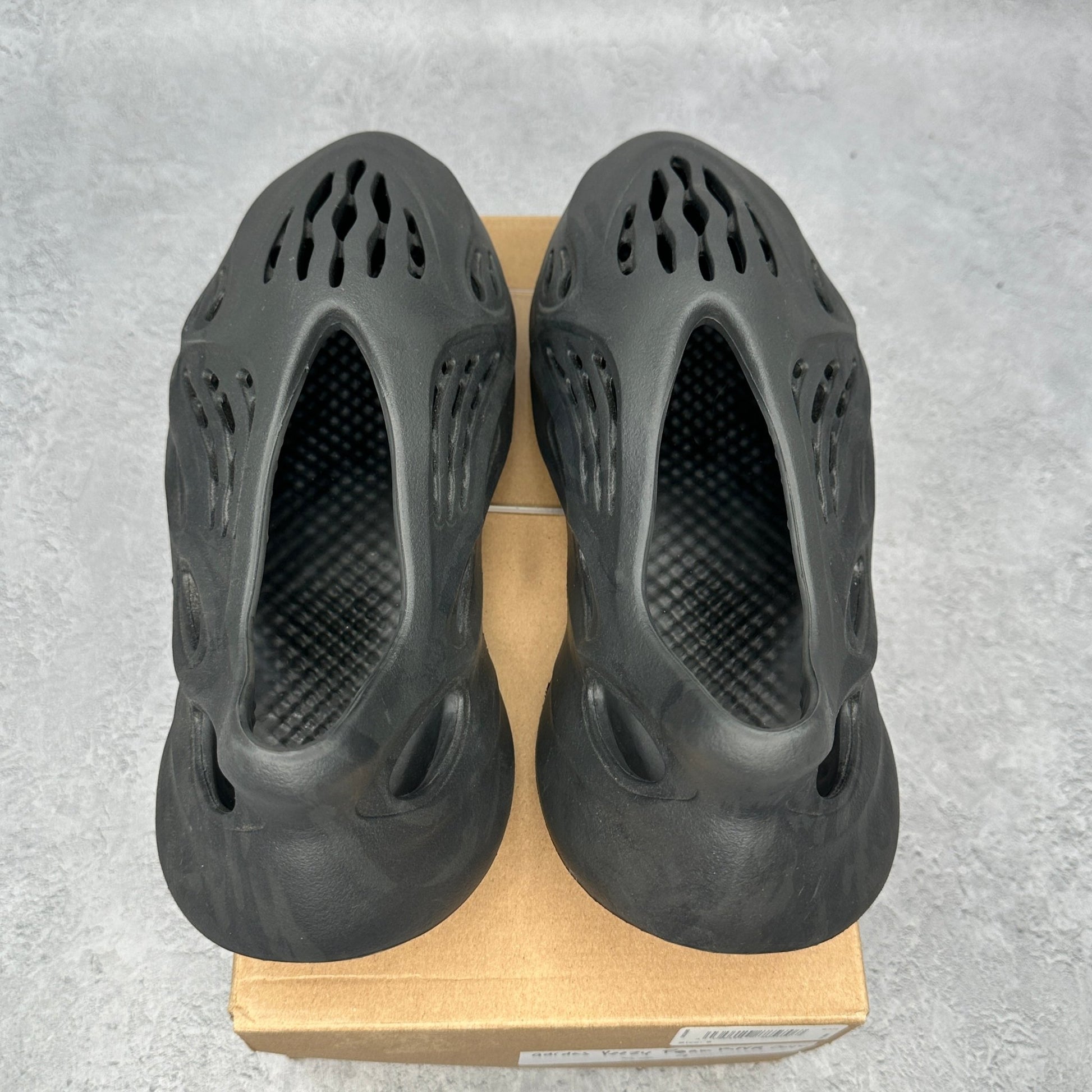 adidas Yeezy Foam RNR Onyx *pre - owned* SIZE 9 - Kicks Collective PA - adidas - HP8739 - Men's Shoes - 9M/10.5W - Pre - Owned - Replacement Box