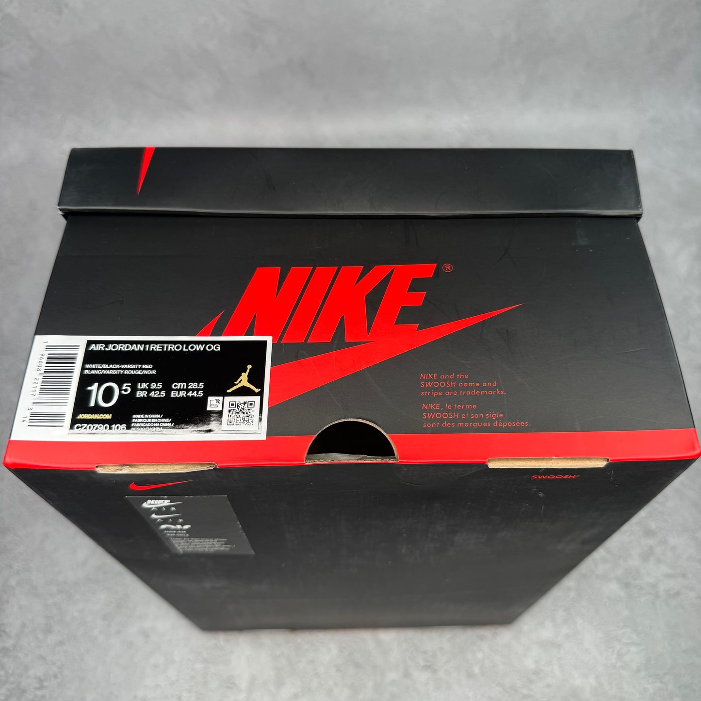 Jordan 1 Retro Low OG Black Toe (2023)